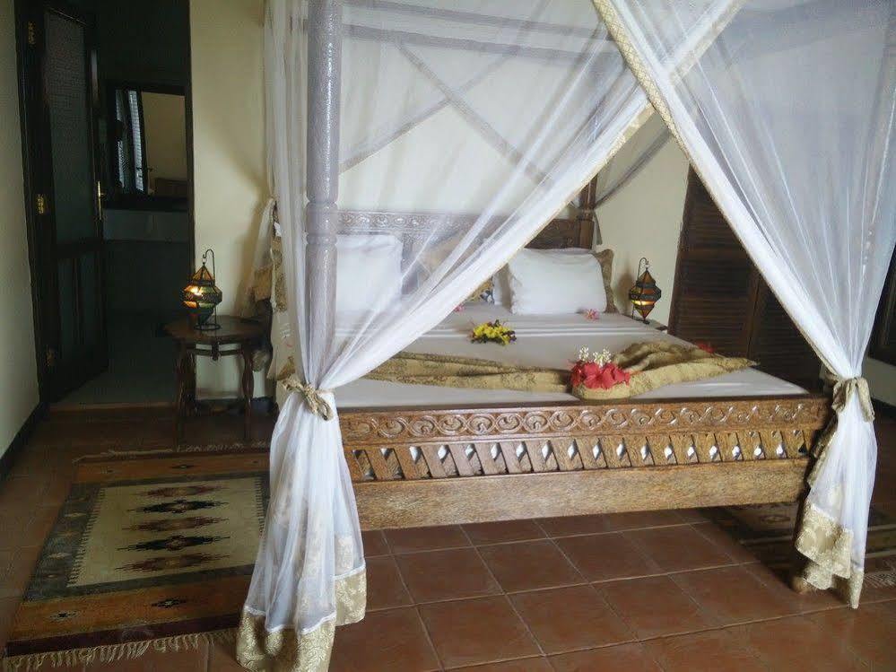 Arabian Nights Hotel パジェ エクステリア 写真
